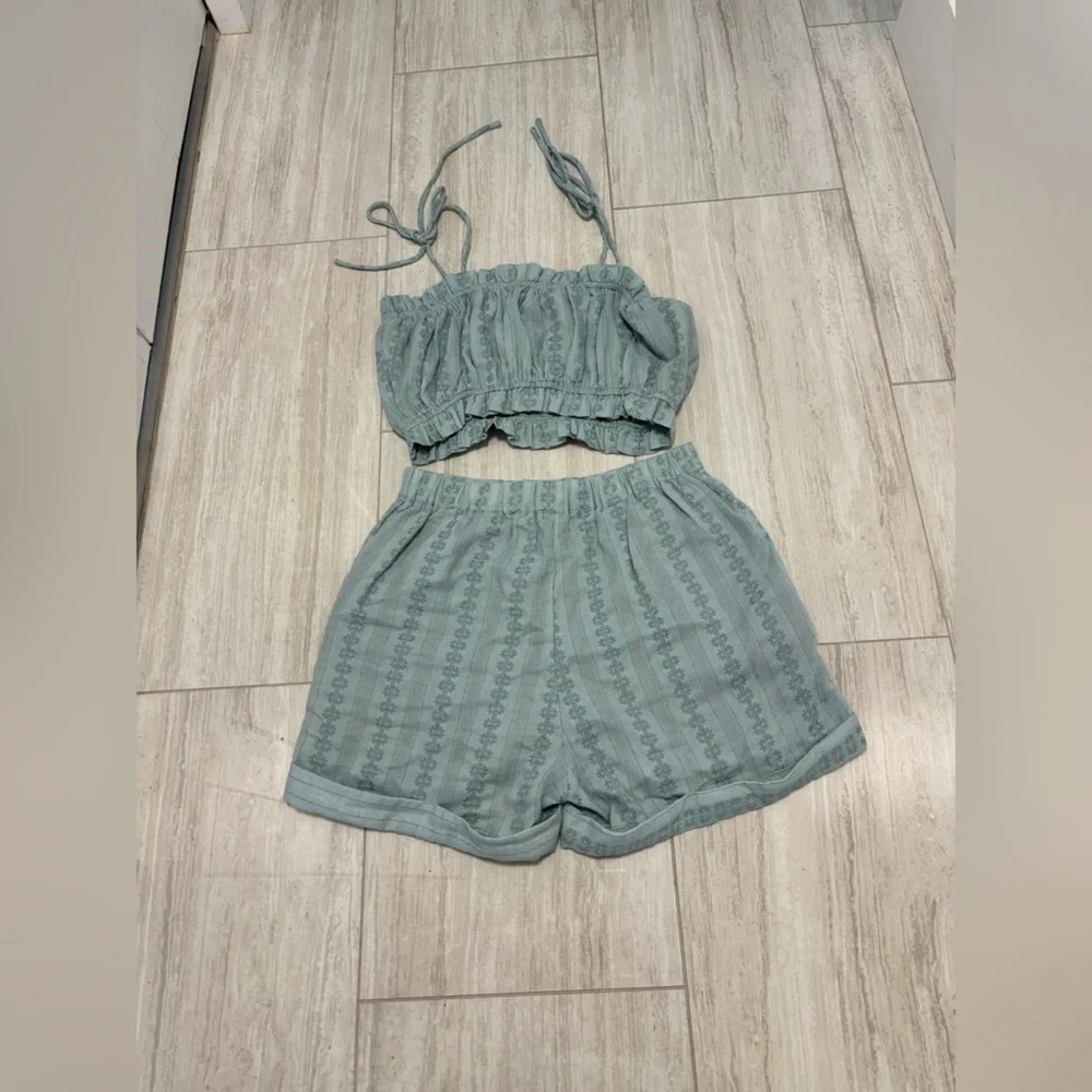 Just In Women’s 2 Piece Matching Set Mint Green Embroidered Size Small Shorts